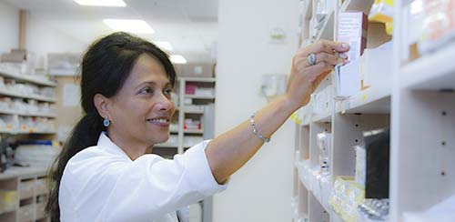 Façade de la Pharmacie de de Balizy à Longjumeau